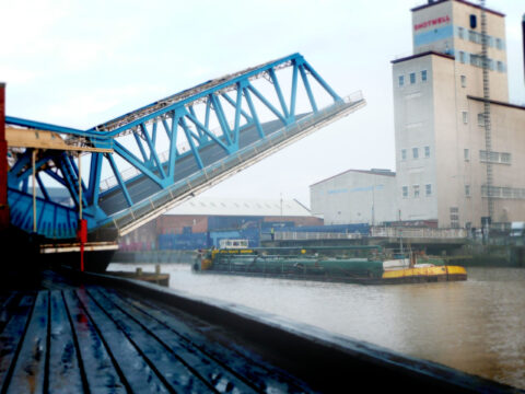 View article Hull’s bridges in numbers – how many times were our bridges opened last year?