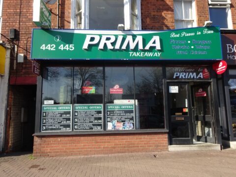 View article Takeaway owner sentenced to unpaid work after pigeons and rats found in dirty, dilapidated food stores 