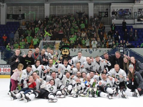 View article Hull Pirates secure treble success