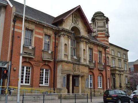 View article Hull’s library service is remaining open during lockdown