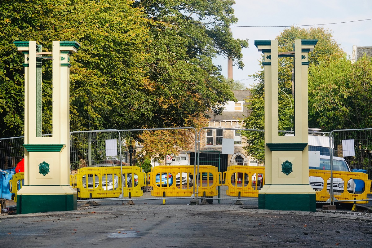 Pearson Park archway pillars