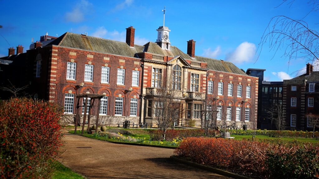 Coronavirus: Hull Central Library lends support to university’s face ...