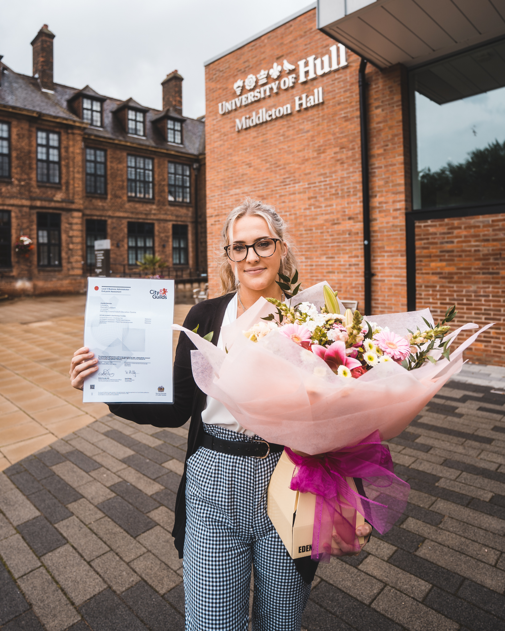 Apprentrices pass new national education standards