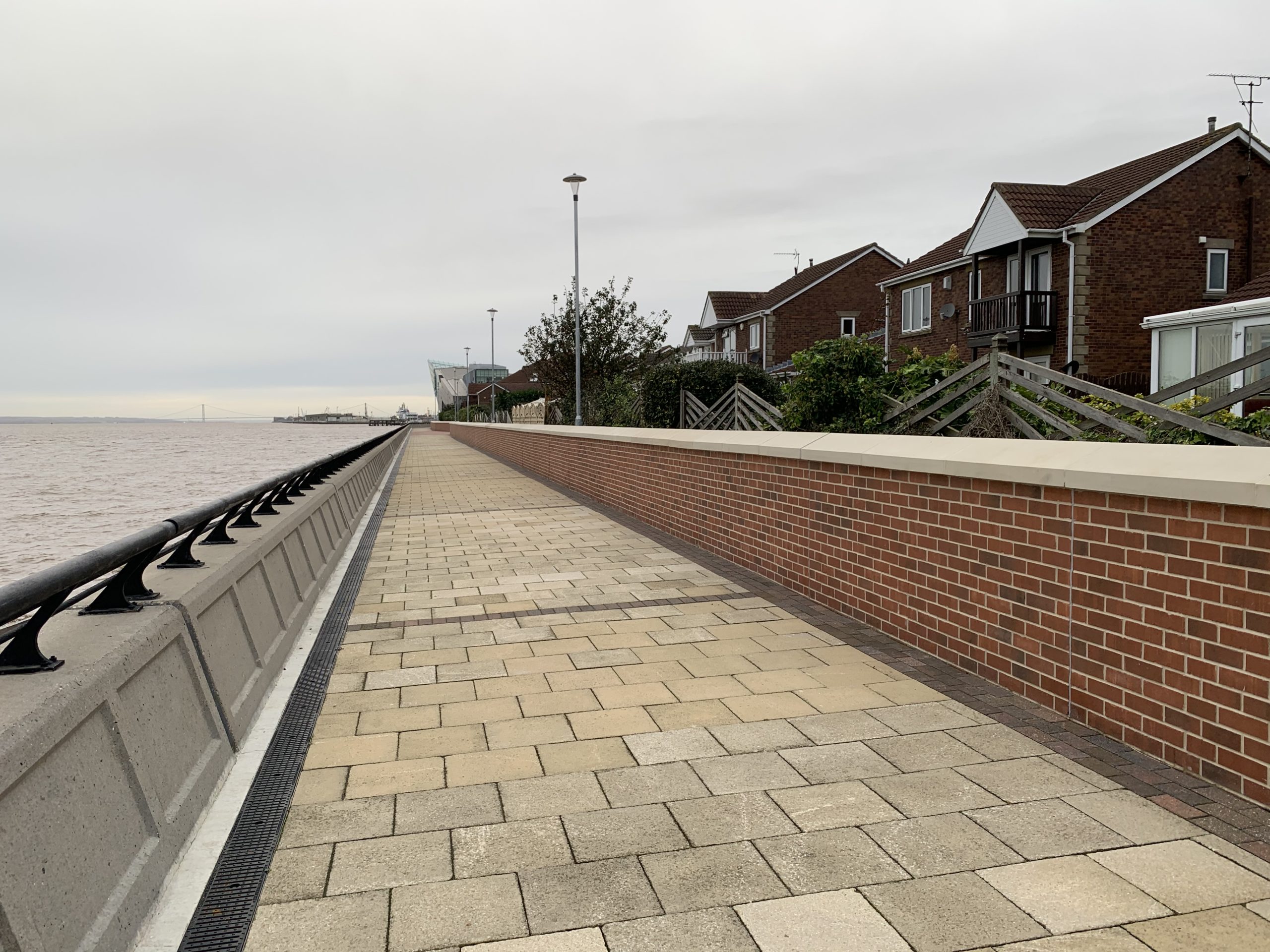 Flood defences at Victoria Dock