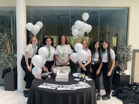 View article Schools and colleges across Hull mark White Ribbon Day