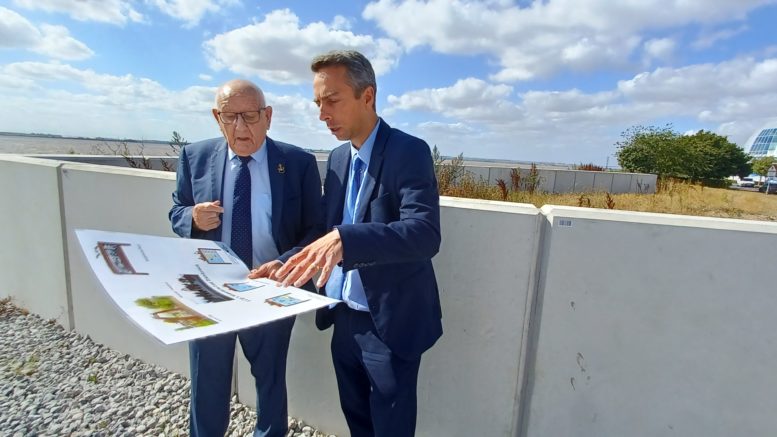Hull City Council leader Cllr Mike Ross with Ron Wilkinson, chair of Stand, looking at the plans at St Andrew's Quay