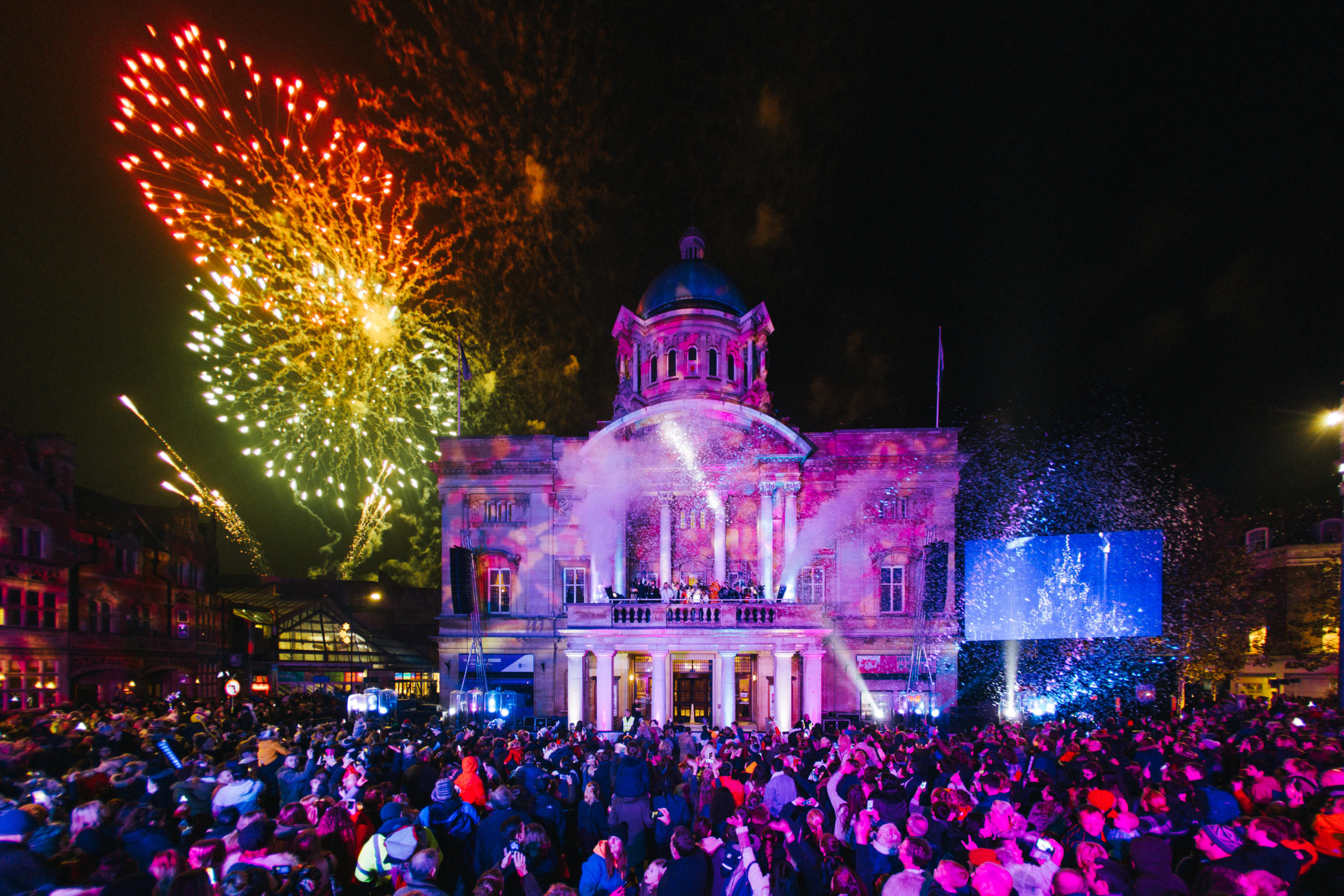 Hull Christmas Lights at Hull City Hall