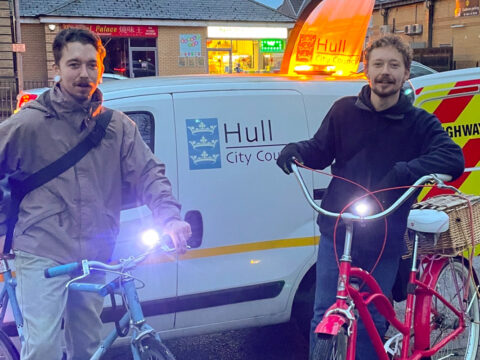 View article Bike Lights for Dark Nights: Cyclists offered free lights to be safe and seen