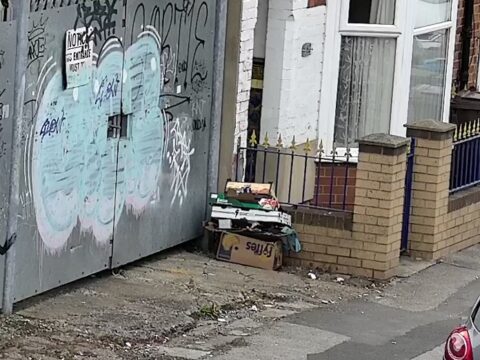 View article Six Hull residents receive £400 fines for fly-tipping 