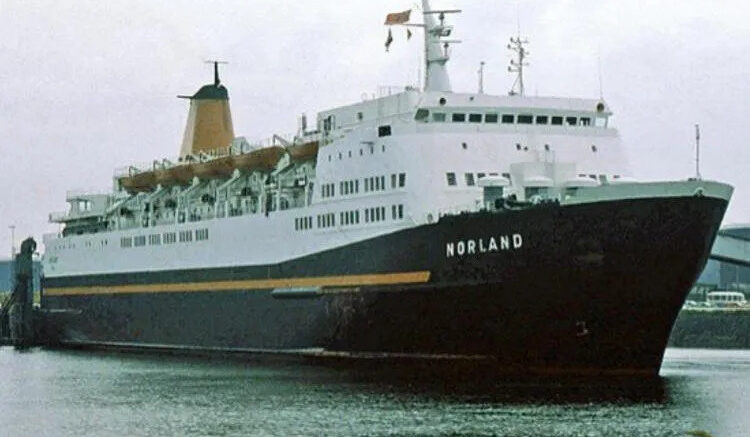 North Sea Ferry Norland leaves Hull in 1982 for the Falklands War - image courtesy of SAMA82