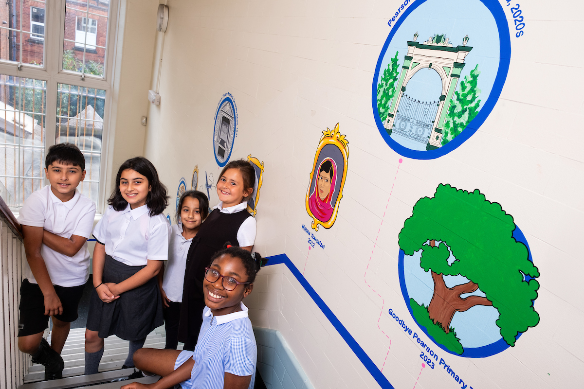 Pictured: Artist Alex Hunts, new installation ‘mural’ inside Pearson Primary School. Beverley Road heritage Scheme.