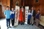 The Lord Mayor with students and staff from Beijing.