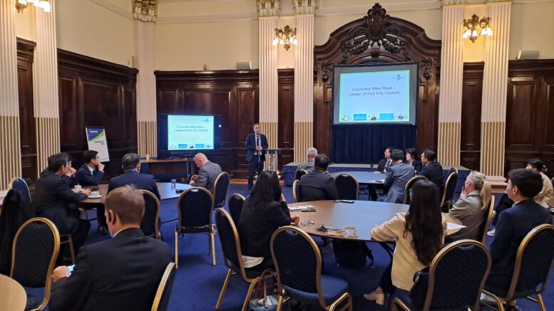 Cllr Mike Ross welcome Vietnamese delegates to the Guildhall.