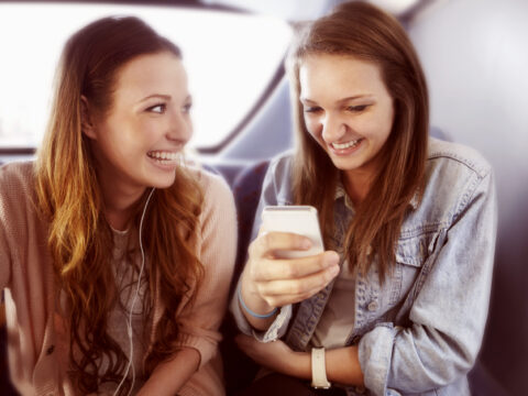 View article Your Ticket, Your Choice – Hull Card and KAT Card Now Available Through Bus Operators’ Apps