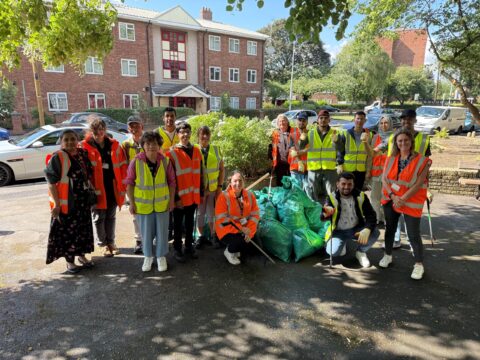 View article Hull City Council’s Love Your Neighbourhood team leads community litter-pick event 