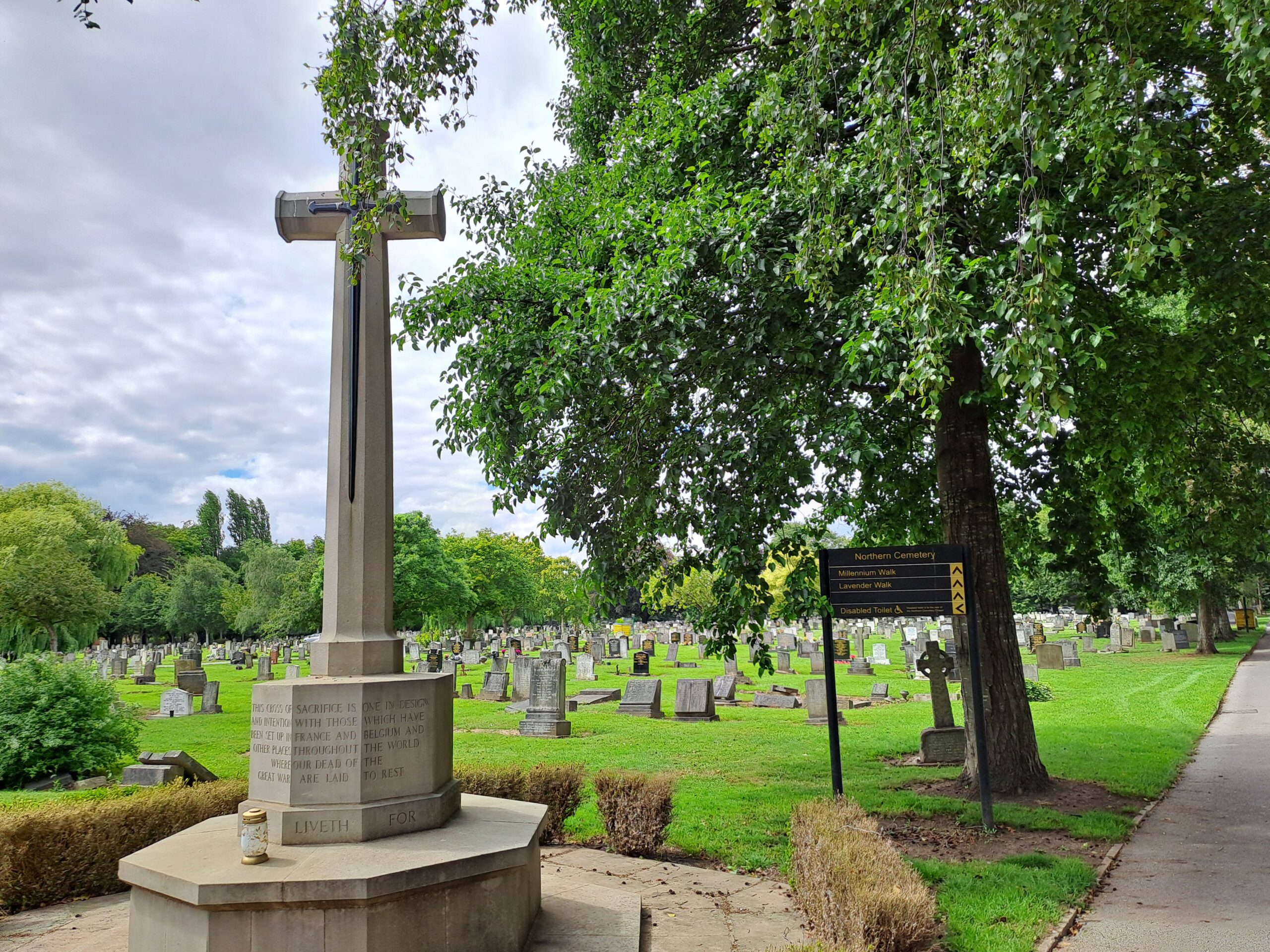 Northern Cemetery in Hull