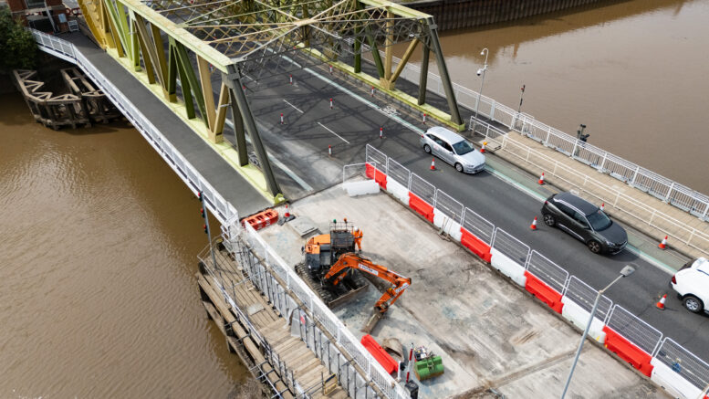Strengthening and repair work to Drypool Bridge