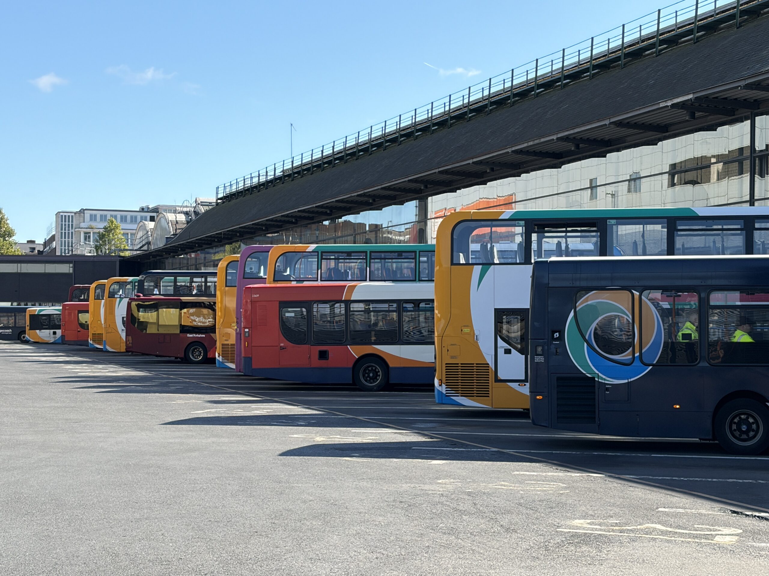 Buses at Hull Paragon Interchange