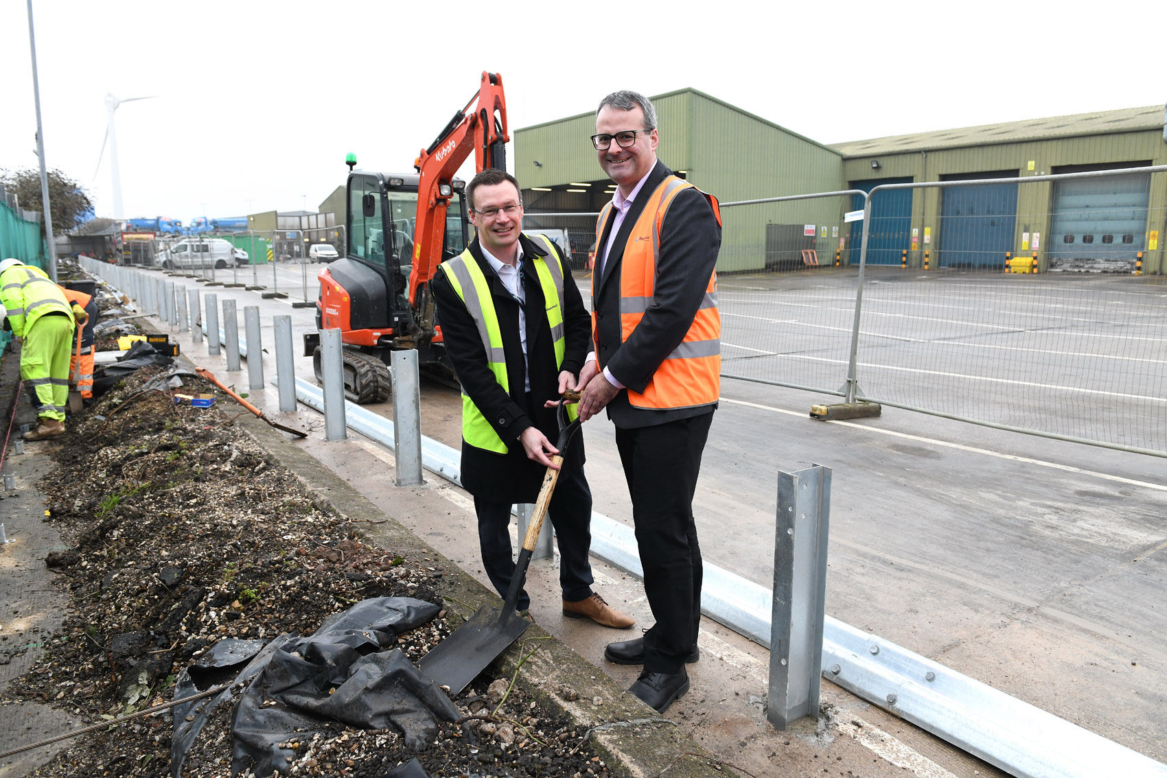 Matt Cranwell and Councillor Mark Ieronimo breaking ground on new electric bus facilities at Foster Street