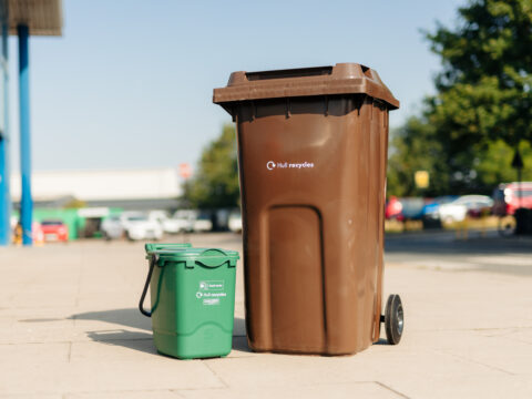 View article Simpler Recycling: Weekly food and garden waste collections set to launch in Hull from March 2026 