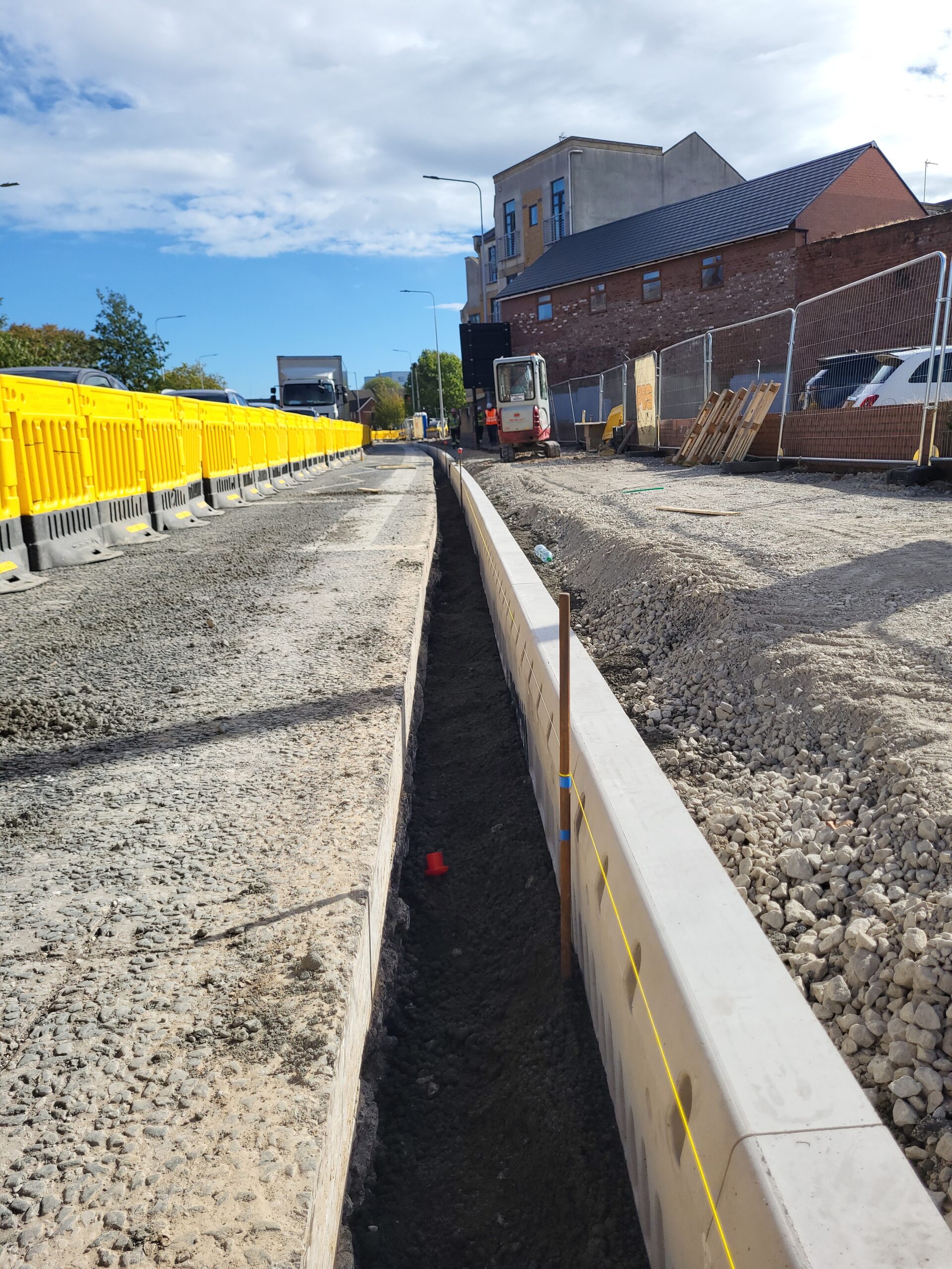 PBS Construction is making good progress with excavation work on the southbound footway on Freetown Way, between Pryme Street and Wright Street and has started installation of a new kerbline and drainage system.